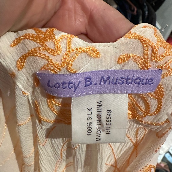 Lotty Mustique silk beach cover - Picture 5 of 5